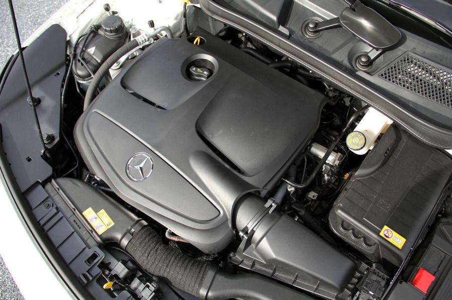  Mercedes-Benz GLA250 4Matic 2014 года  (фото 30 из 60)